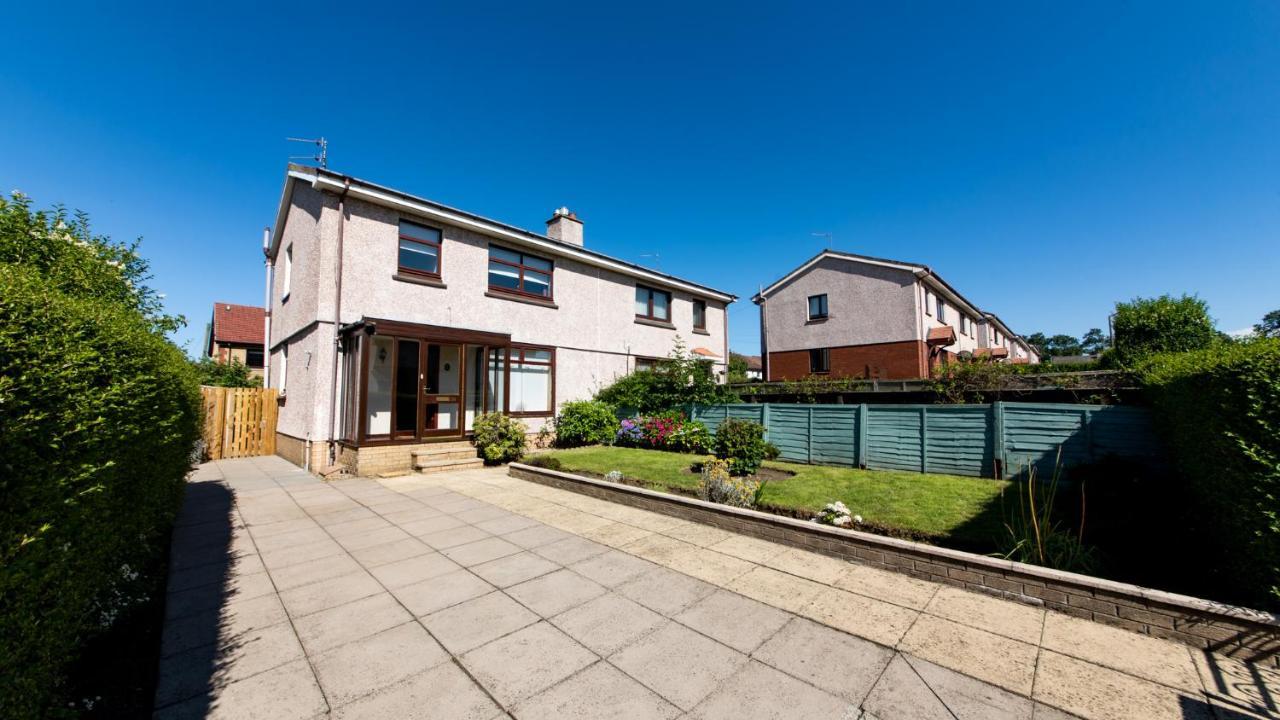 Ferienhaus 3 Bed House W/drive&garden V/fast Wifi Near Bioquarter Edinburgh